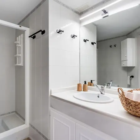 Apt. Met Adembenemend Zeezicht Apartment *